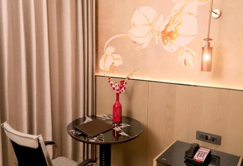 اتاق استاندارد با تخت بزرگ, Regenta Place Amritsar By Royal Orchid Hotels Limited