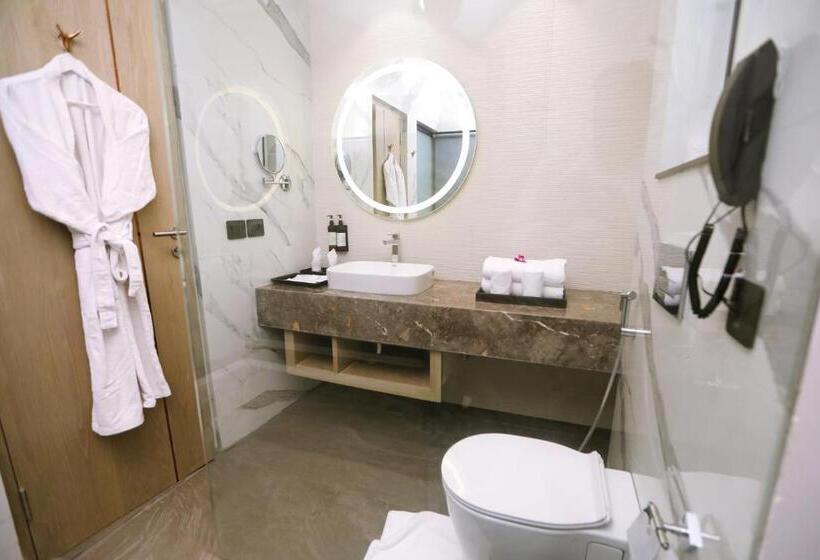 اتاق استاندارد با تخت بزرگ, Regenta Place Amritsar By Royal Orchid Hotels Limited