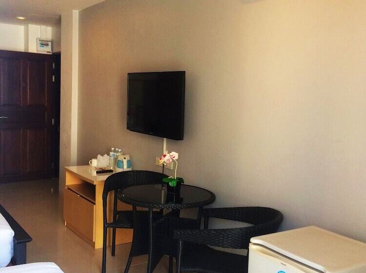 חדר משפחתי, Baan Paan Hua Hin