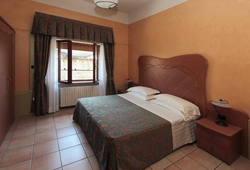 استودیوی استاندارد, Residence Liberty