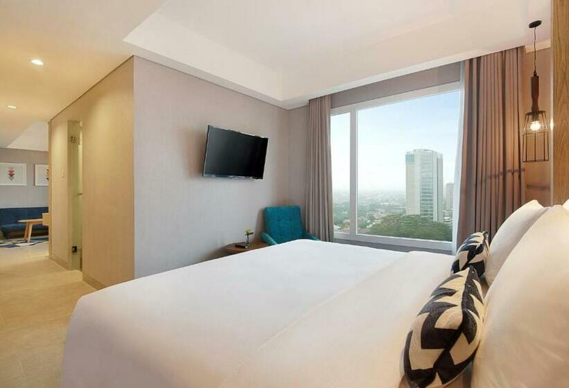 Люкс Премиум, Swissbelinn Simatupang