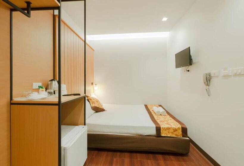 Quarto Estandar, Watergate City