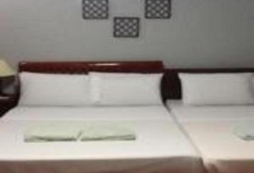 חדר דלוקס לשלושה, The Gabriella Bed And Breakfast