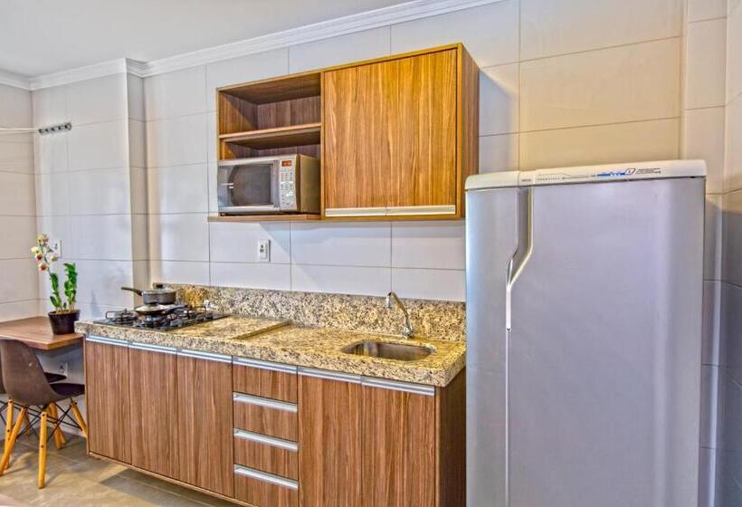 اتاق لوکس چهار تخته, Concept Hotel Flat