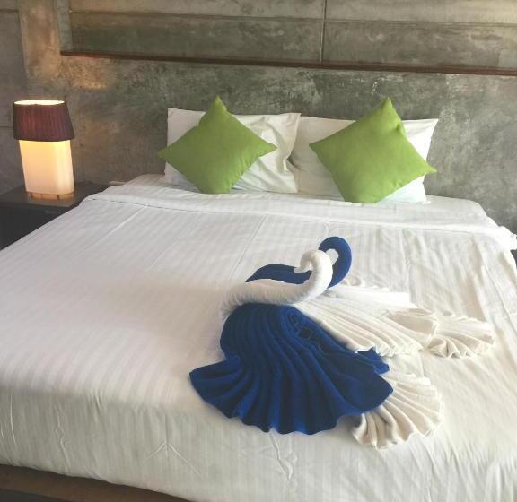 スーペリアスタジオ, In Touch Resort