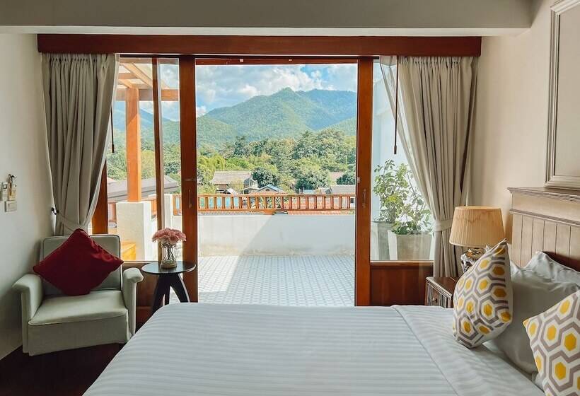 Люкс с Балконом, Pai Cherkaew Boutique House