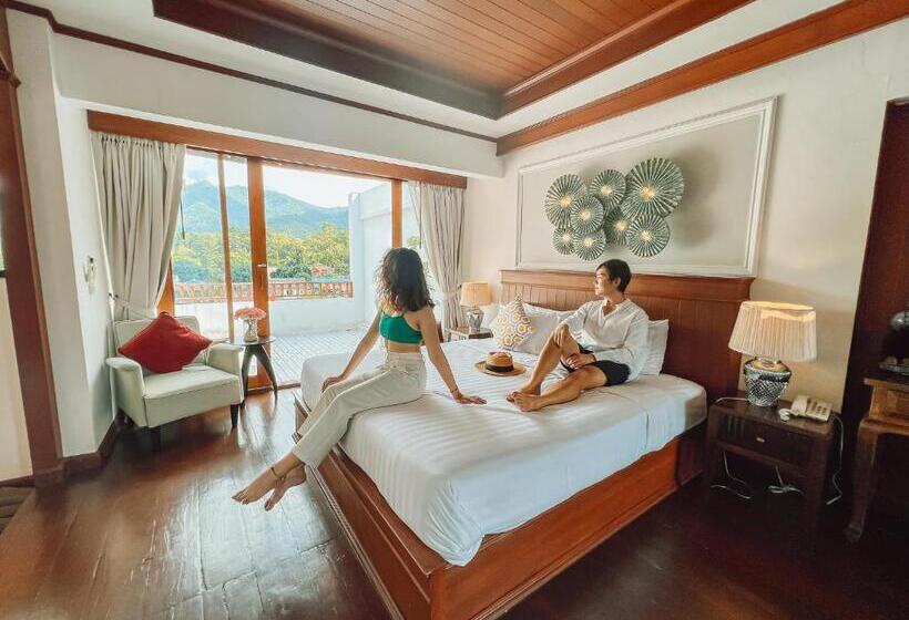 Люкс с Балконом, Pai Cherkaew Boutique House