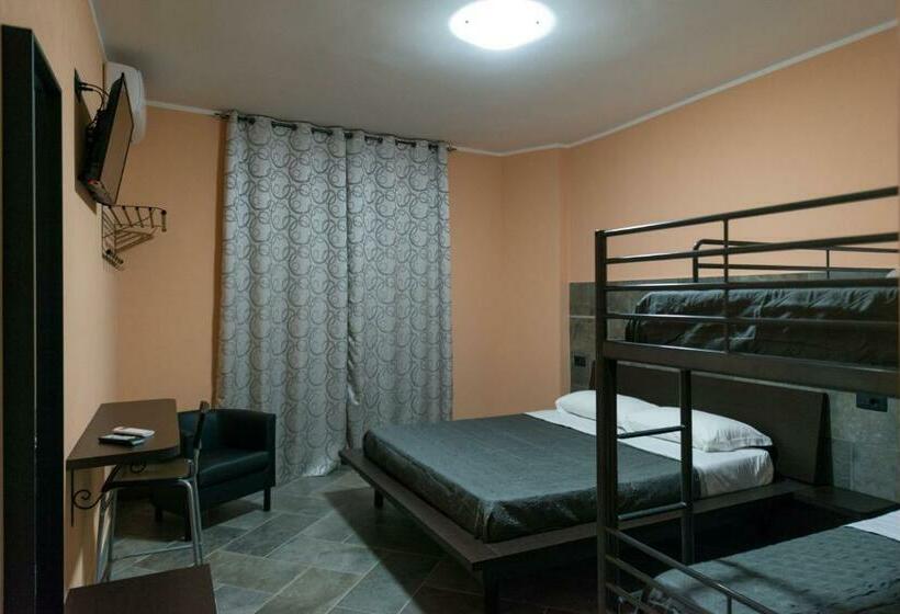 Четырехместный Номер Стандарт, B&b Suite 123