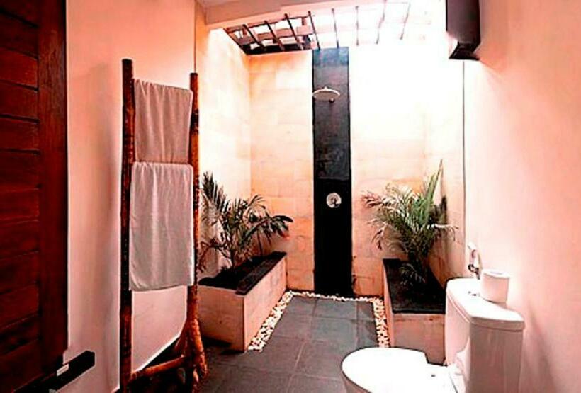 اتاق استاندارد با بالکن, Oceans 5 Dive Resort