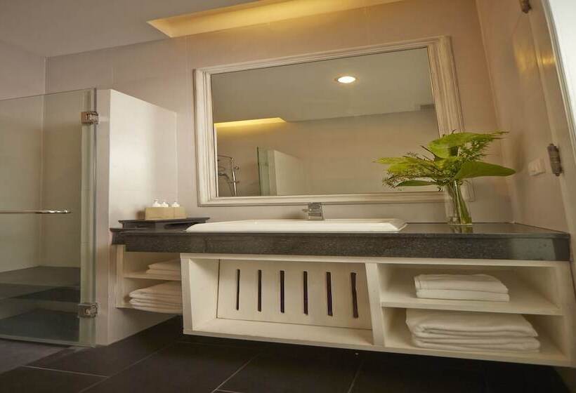 Quarto Familiar, Santosha Health & Lifestyle Resort