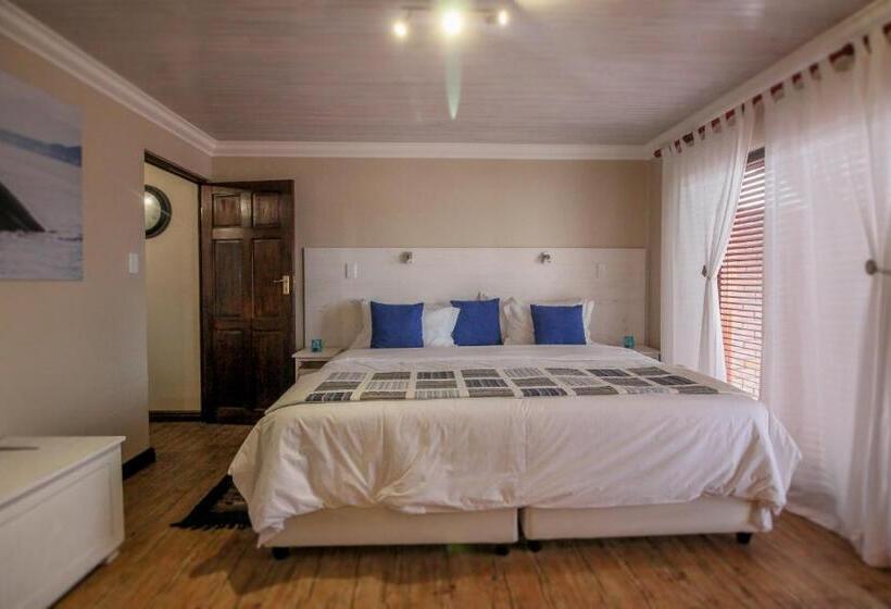 Дом 2 Спальни, White Shark Guest House