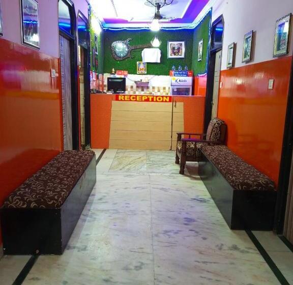 اتاق لوکس با تخت بزرگ, New City Luxury