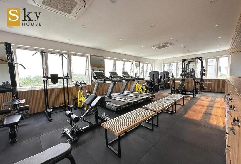 آپارتمان 1 خوابه با بالکن, Sky House Apartment