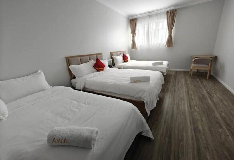 اتاق استاندارد سه نفره, Awa