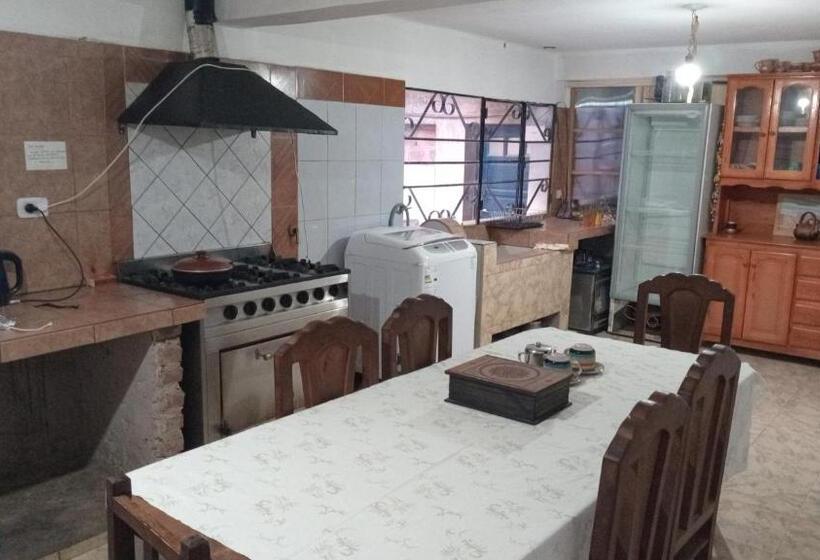 Номер Стандарт Четырехместный Совместный Санузел, Hostel Verbenita