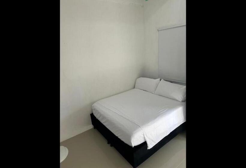 اتاق استاندارد سه نفره, Room In Lodge   Tr A1d Hostel Room Near Castillo San Felipe With Pool And Wifi