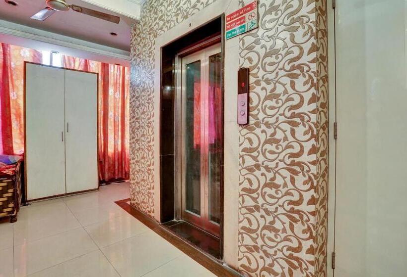 三人经典房间, O Abhishek Residency