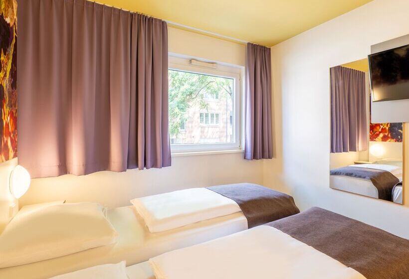 Номер Стандарт, B&b Hotel Heilbronn
