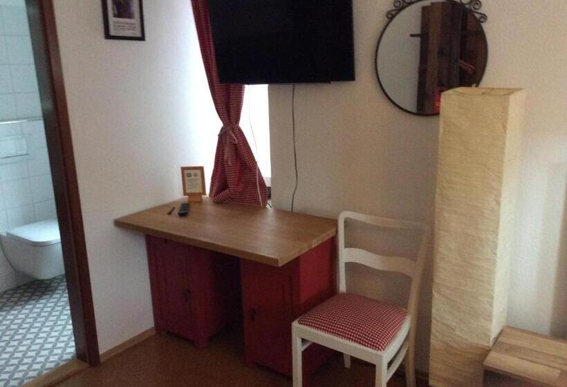 Трехместный Номер Комфорт, Gasthaus Zum Engel