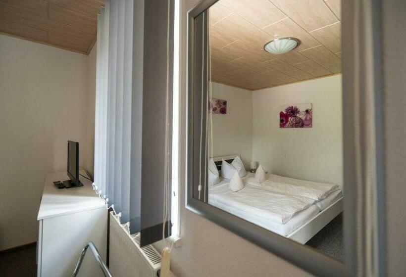 Номер Комфорт, Pension Am Brunnen