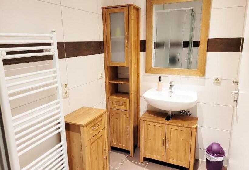 Апартаменты 2 Спальни, Pension Landhaus Teichgraf
