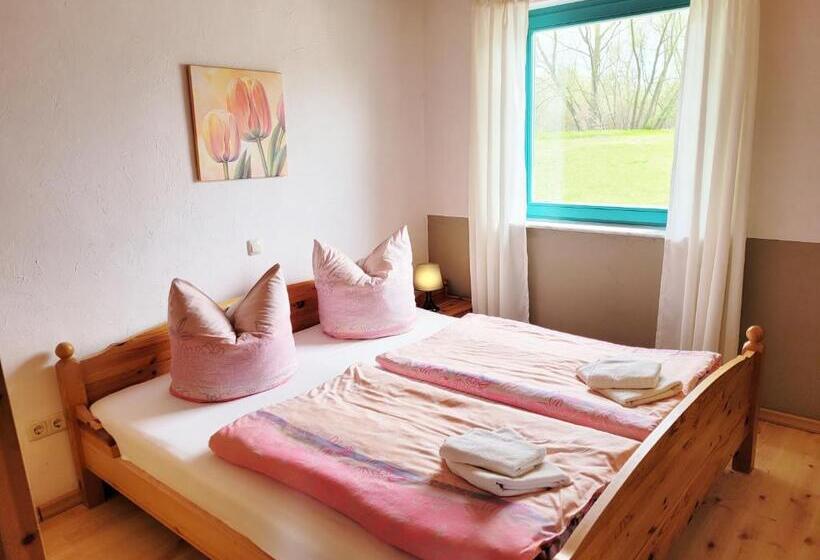 Бунгало Стандарт Вид на Сад, Pension Landhaus Teichgraf