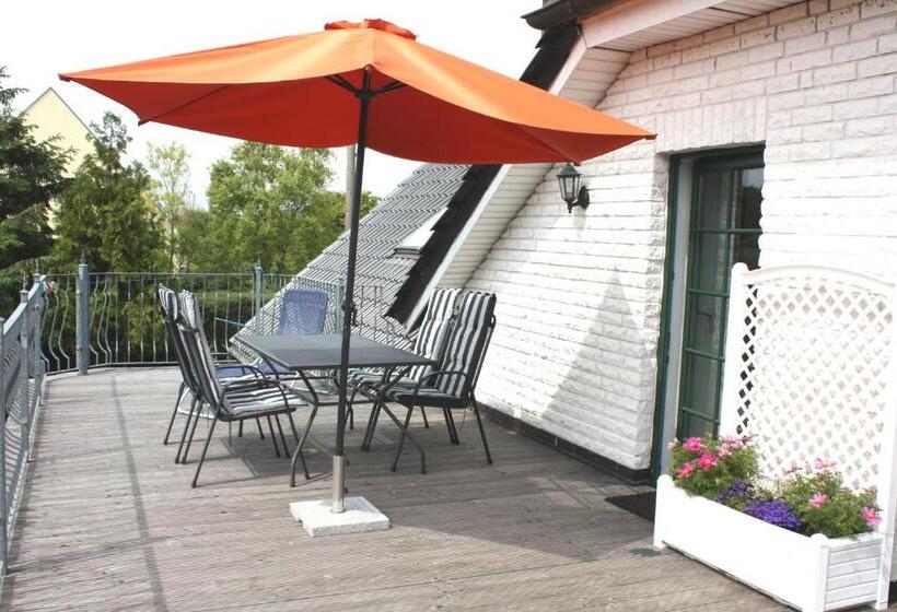 Студио Стандарт с Балконом, Pension Landhaus Teichgraf