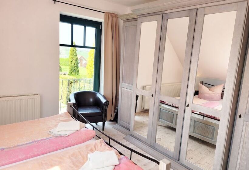 Студио Стандарт с Балконом, Pension Landhaus Teichgraf