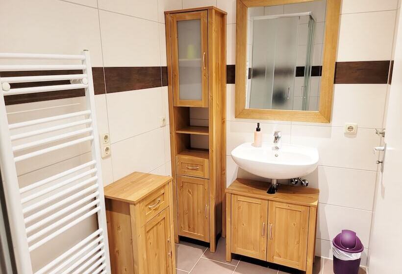 Апартаменты 2 Спальни, Pension Landhaus Teichgraf