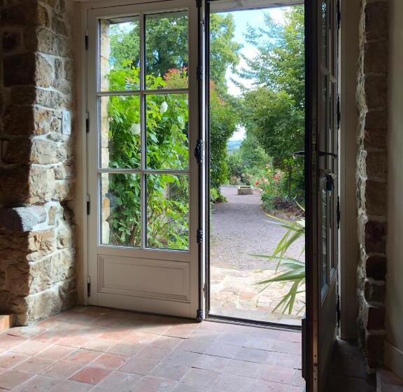 Номер Стандарт, Manoir De La Prise Tarot