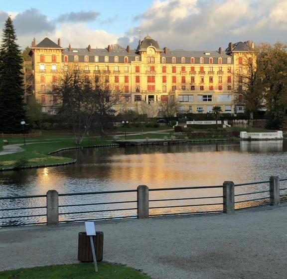 Номер Стандарт, Manoir De La Prise Tarot