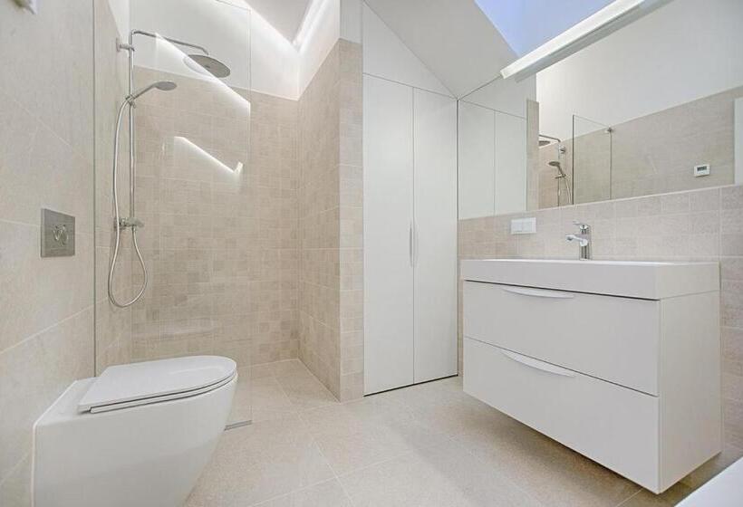 آپارتمان 1 خوابه با چشم‌انداز دریا, Thee Ibiza Suites   Ushuaia Beach