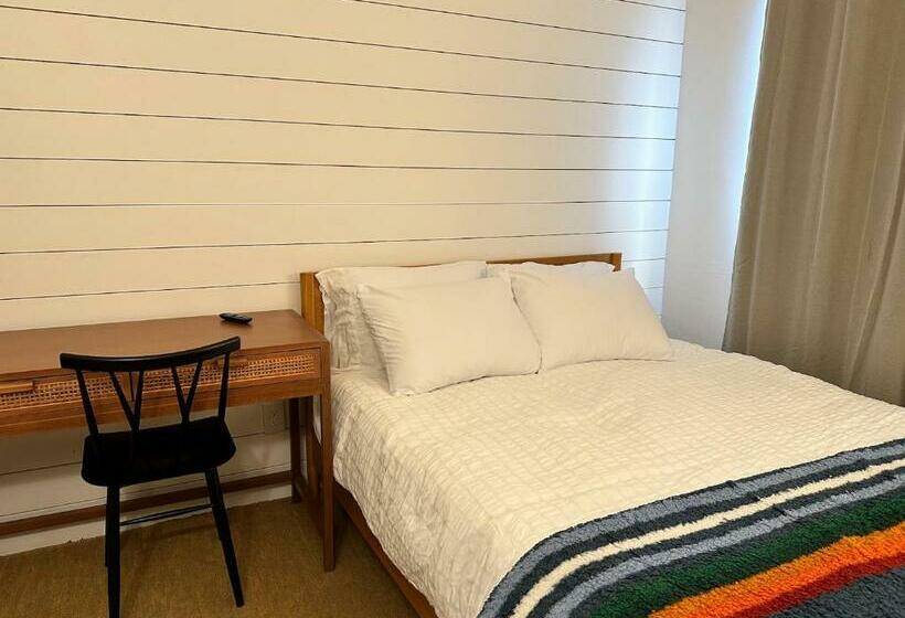 스탠다드 룸 공동 욕실, Sierra Motor Lodge   A Sierra Blue