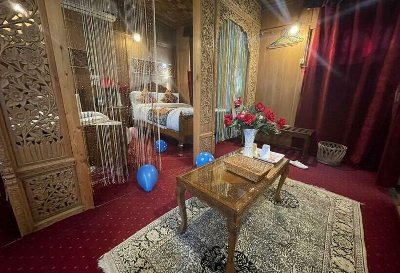 Номер Deluxe, Houseboat New Mexico