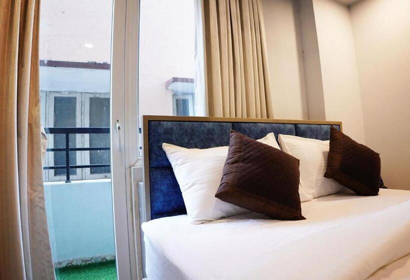 バルコニー付きスタンダードルーム, Dream Hotel   Richmond