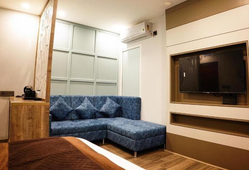 バルコニー付きスタンダードステューディオ, Dream Hotel   Richmond