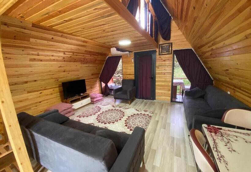 Бунгало Стандарт Вид на Сад, Five Star