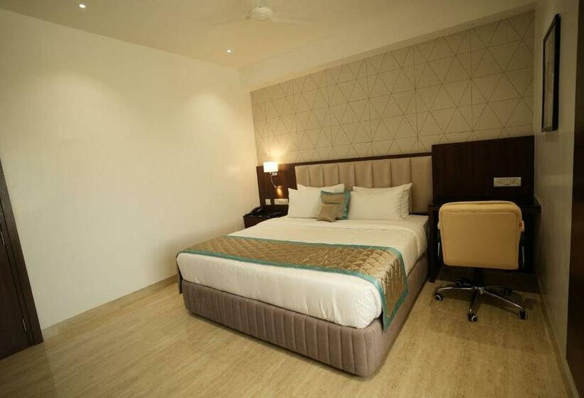 Номер Стандарт, Sri Ambal Grand
