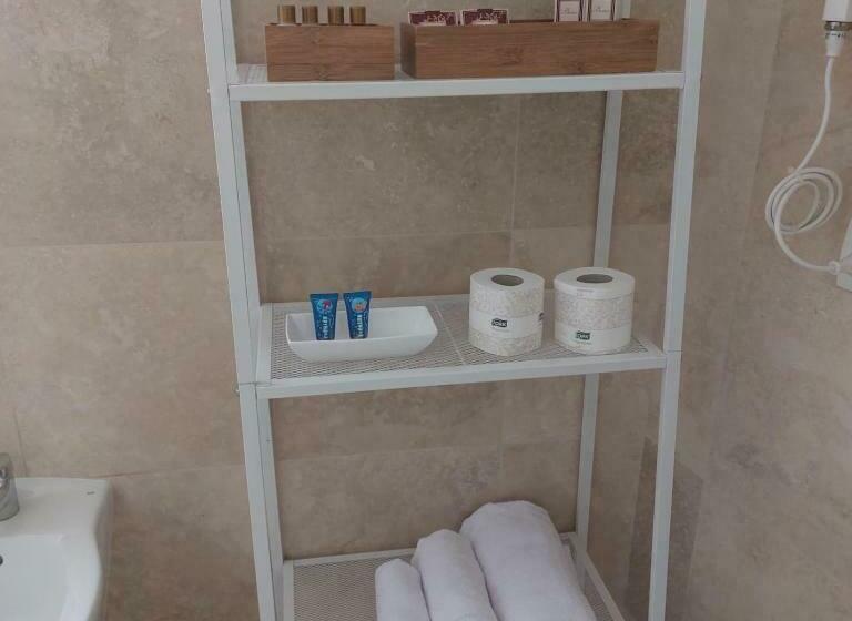 اتاق استاندارد برای معلولان, Aurum Affittacamere