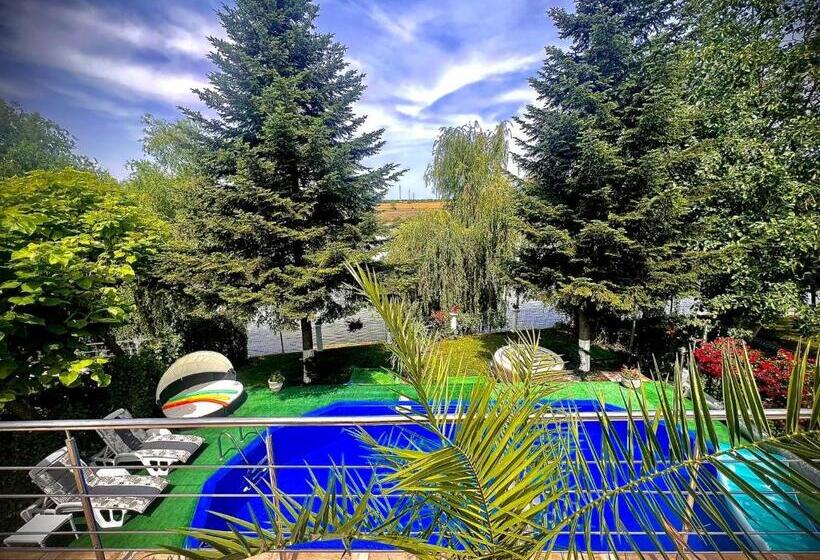 Номер Стандарт Вид на Сад, Snagov Belvedere Lake