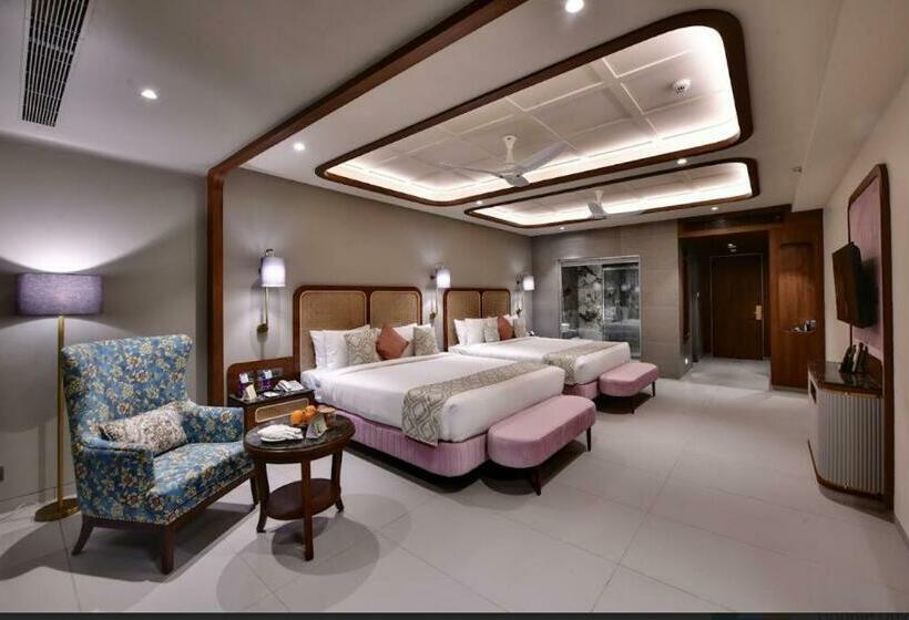 家庭间, The Fern Shelter Resort Palghar