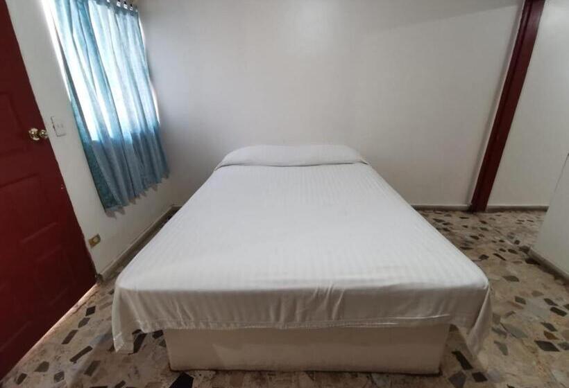 اتاق استاندارد یک نفره, Empalme Inn