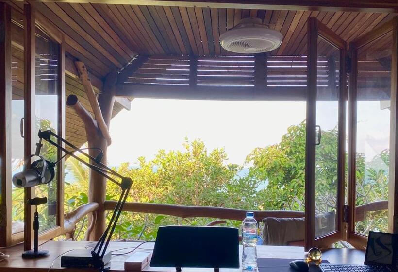Standard Single Room Sea View, Tantawan Sea View Residence 山海居