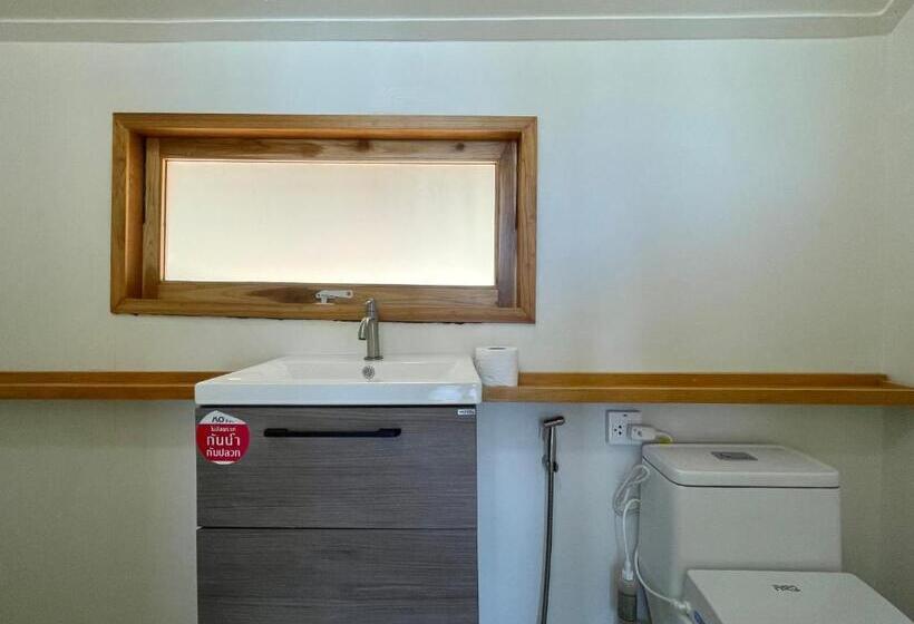 Standard Single Room Sea View, Tantawan Sea View Residence 山海居