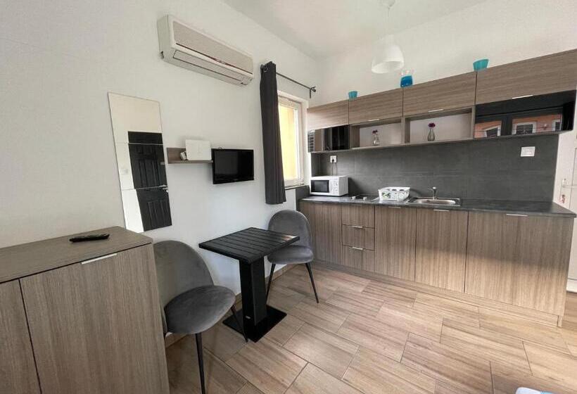 Студия Стандарт, New Beachapartman