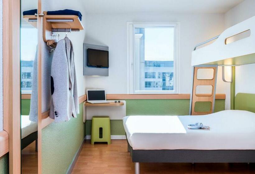 اتاق استاندارد با تخت‌های تاشو, Ibis Budget Clermont Ferrand Le Brezet Aeroport