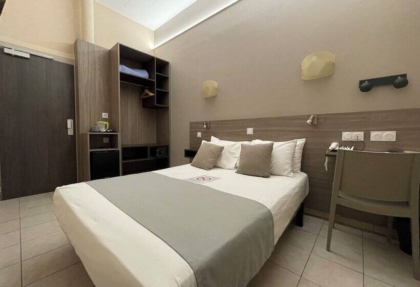 Номер Superior, Le Strasbourg