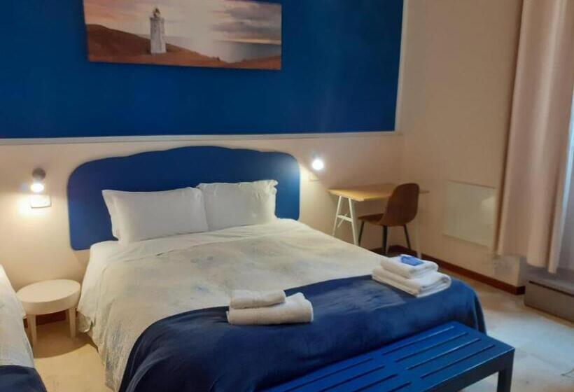 اتاق استاندارد, Megaride Guest House