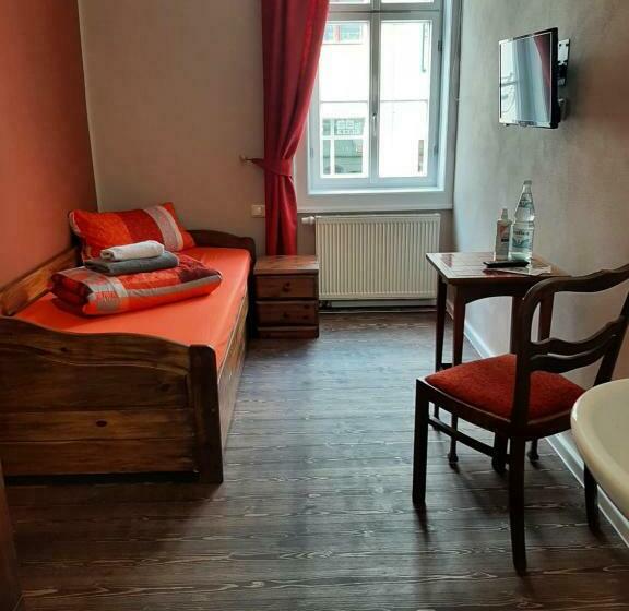 Quarto Estandar Individual, Pension Havana Club