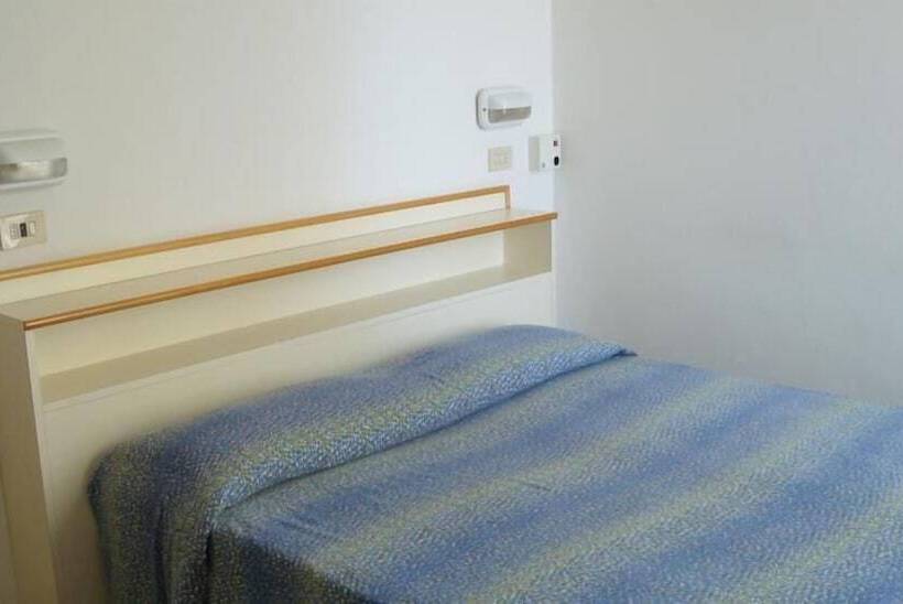 Quarto Estandar, Sayonara